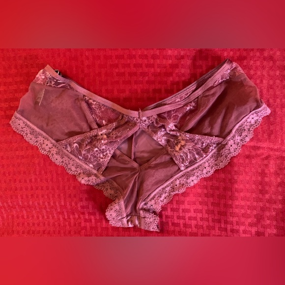 Victoria’s Secret Very Sexy cheeky panty - Picture 2 of 3